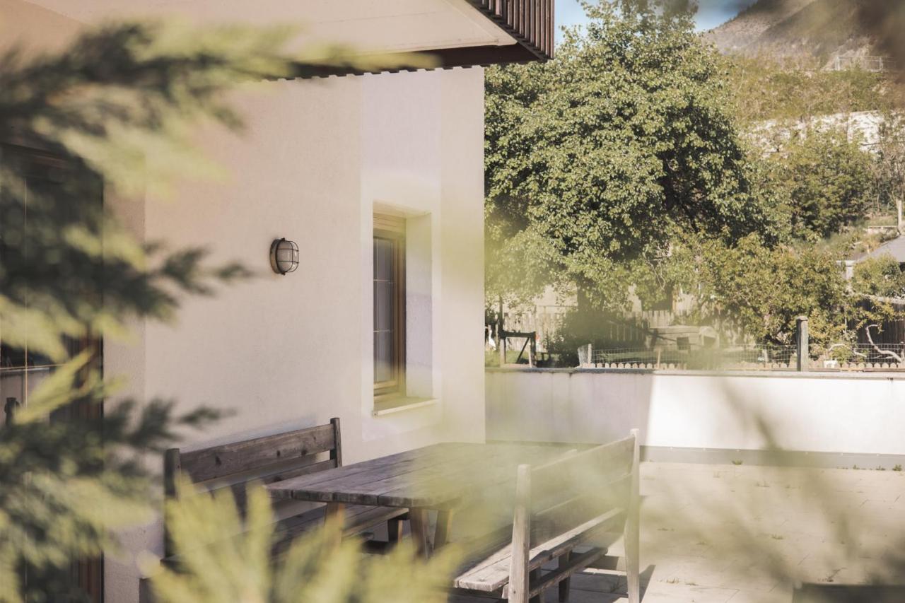 Residence Schnatzhof Silandro Bagian luar foto