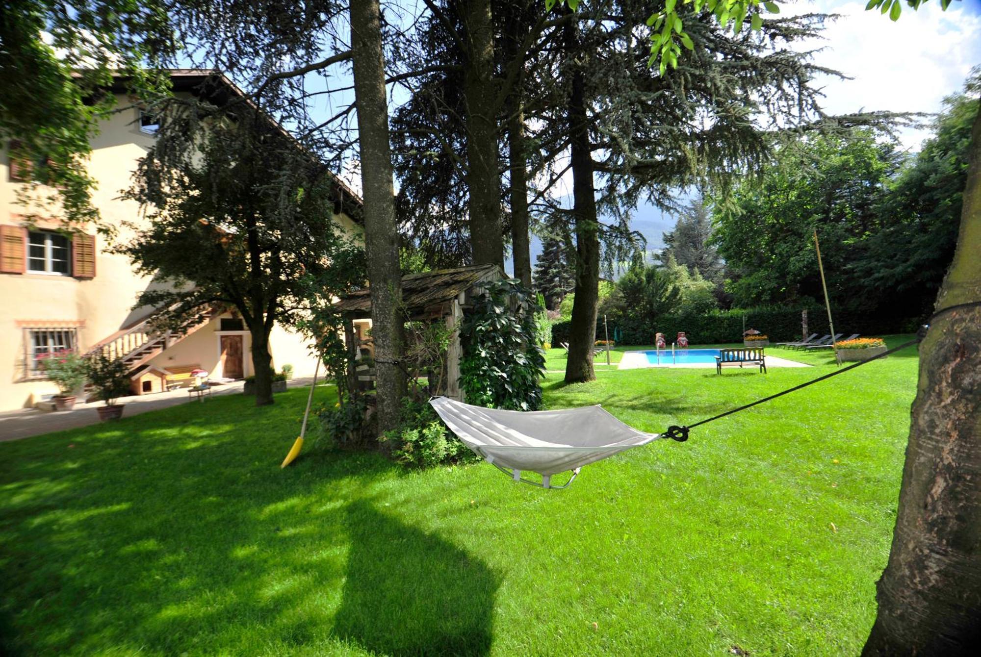 Residence Schnatzhof Silandro Bagian luar foto