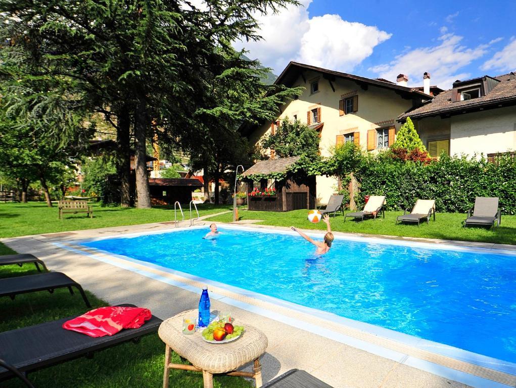 Residence Schnatzhof Silandro Bagian luar foto
